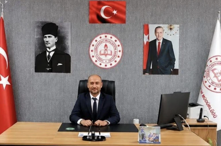 Ahmetli İlçe Milli Eğitim Müdürlüğünde görev değişimi