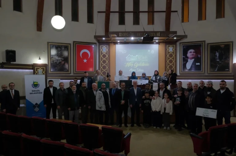 Aile okulunda ödüller sahiplerini buldu