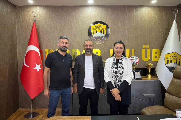 AK Parti Ağrı İl Başkanı İlhami Yıldız: "Ağrı Spor’umuzun her zaman yanındayız"