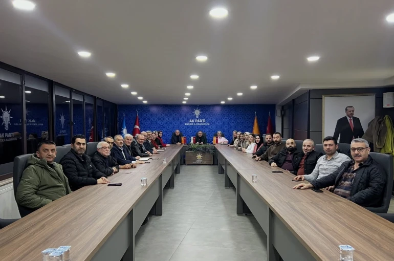 AK Parti Bilecik’te Haftalık İl Yönetim Kurulu Toplantısı gerçekleştirildi