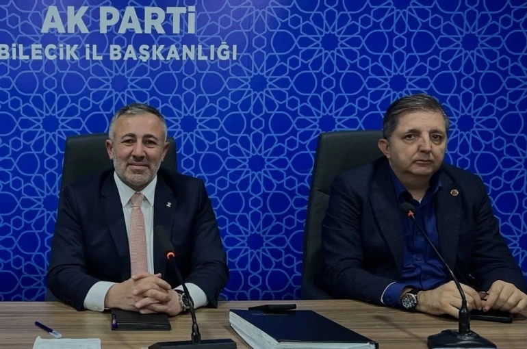 AK Parti Bilecik’te İl Yönetim Kurulu Toplantısı