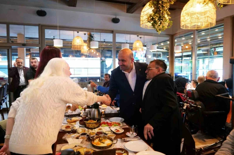 AK Parti Eskişehir İl Başkanı Albayrak, engelli bireyler ile buluştu