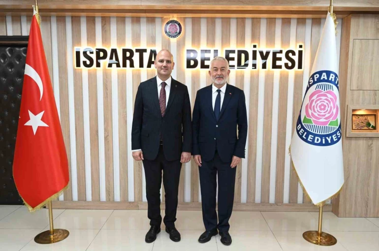 AK Parti Genel Başkan Yardımcısı İleri: "Isparta’da vatandaşlarımız başkanımızın hizmetlerinden memnun"