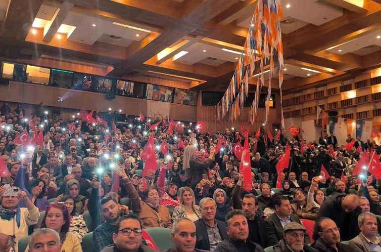 AK Parti Genel Başkan Yardımcısı Yazıcı’dan ’yeni anayasa’ vurgusu: "Millet kendi anayasasını yapmalı"