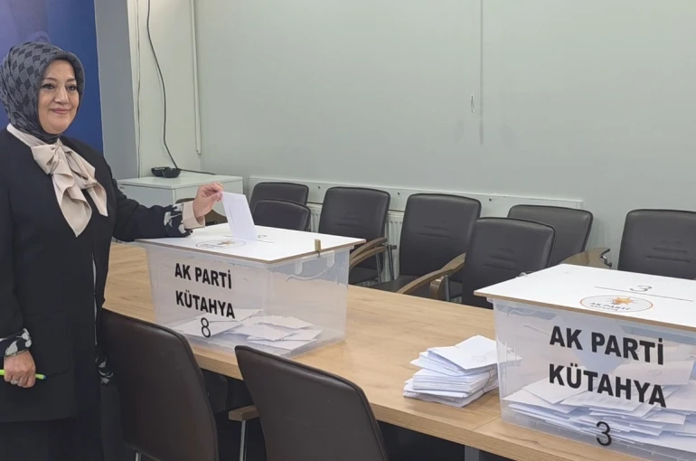 AK Parti Kütahya Merkez İlçe Başkanlığı için temayül yoklaması yapıldı