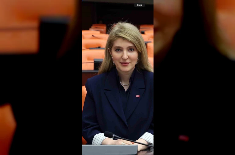 AK Parti Malatya Milletvekili İnanç Siraç Kara Ölmeztoprak, Berat Kandili mesajı