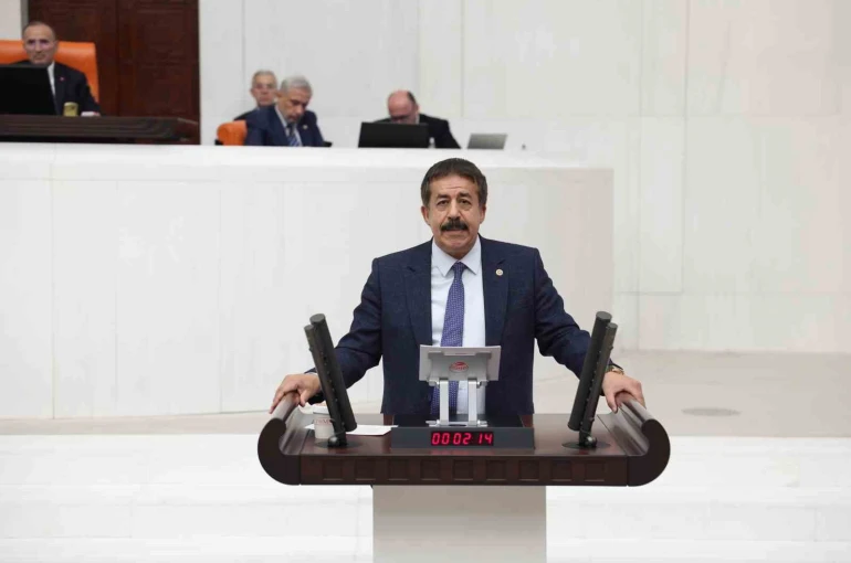 AK Parti Milletvekili Fırat’tan meslektaşlarına saldırıya tepki: "Avukatlar düşmanınız değil"