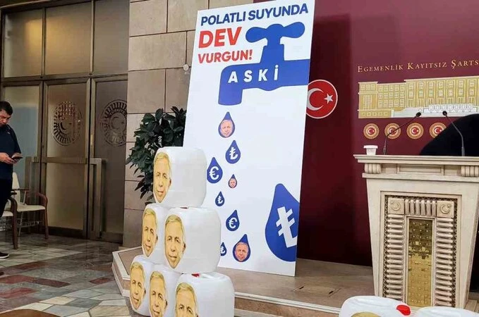 AK Parti Milletvekili Gökçek: "549 milyon TL’ye yaptığınız ihaleyi Ankara’ya 2,5 buçuk milyar TL’ye fatura ettiniz"