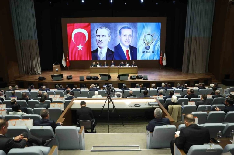 AK Parti MKYK toplantısı başladı