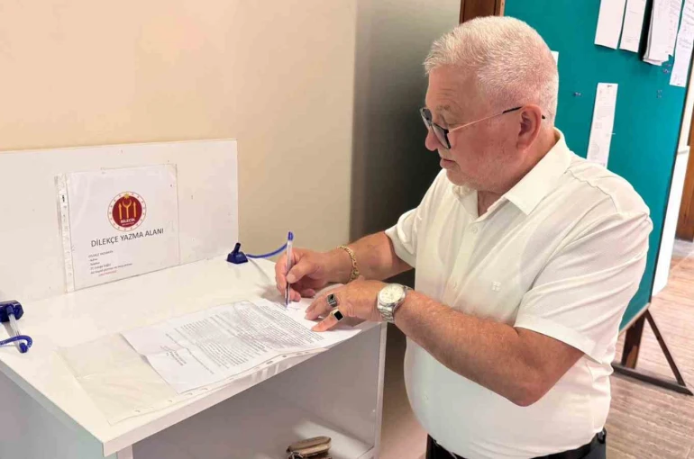 AK Partili üye belediyeden ’Denetim Komisyonu Raporu’nu talep etti
