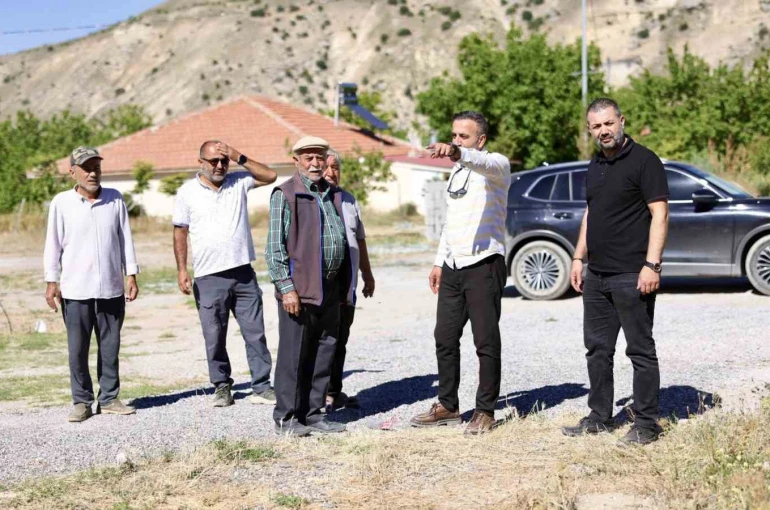 Akçadağ Belediye Başkanı Ulutaş mahallelerde çalışmaları inceledi
