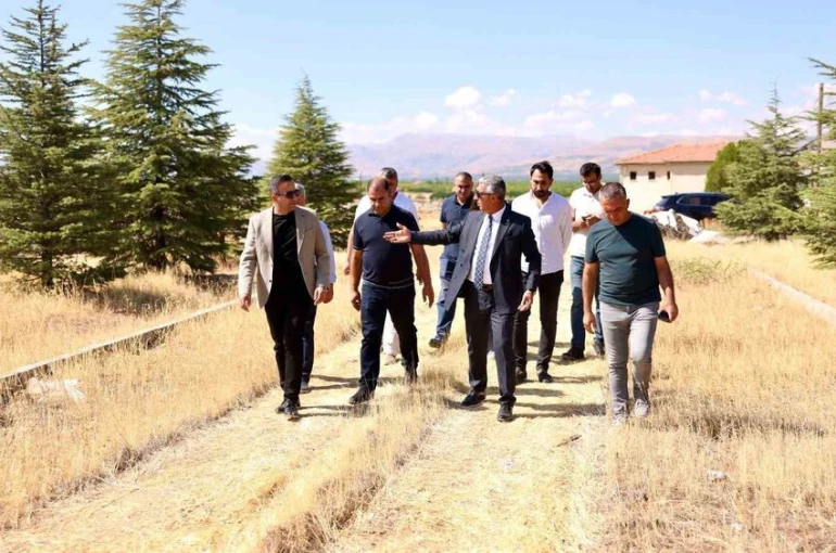 Akçadağ’da yeni mezarlık alanı için çalışmalar başlatıldı 