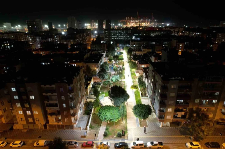 Akdeniz Belediyesi 6 parkı baştan sona yeniledi