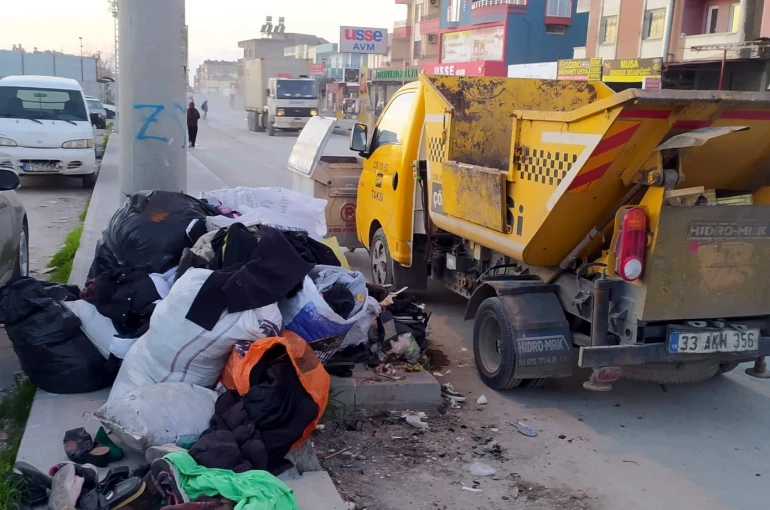 Akdeniz Belediyesinden 65 mahallede aralıksız temizlik