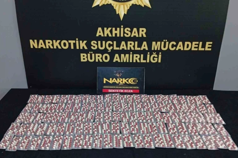 Akhisar’da bin 666 sentetik hap ele geçirildi 