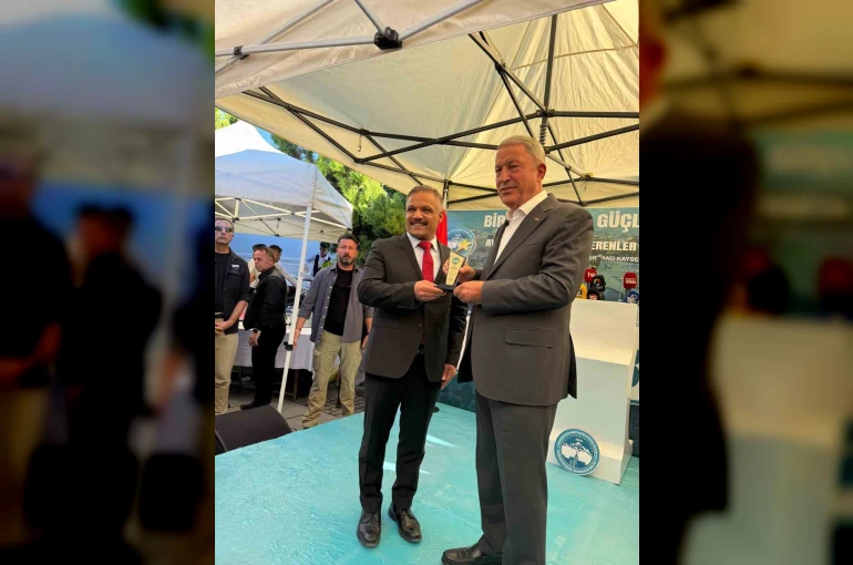 AKİB’den Hulusi Akar’a destek: "Türkiye’nin gururu, Kayseri’nin onurudur"
