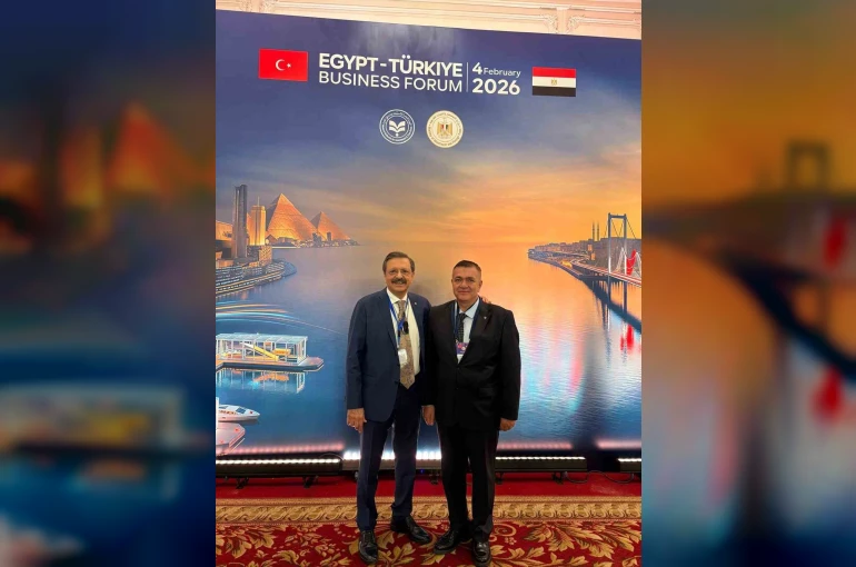 Akıncı, Kahire’de Türkiye-Mısır İş Forumu’na katıldı