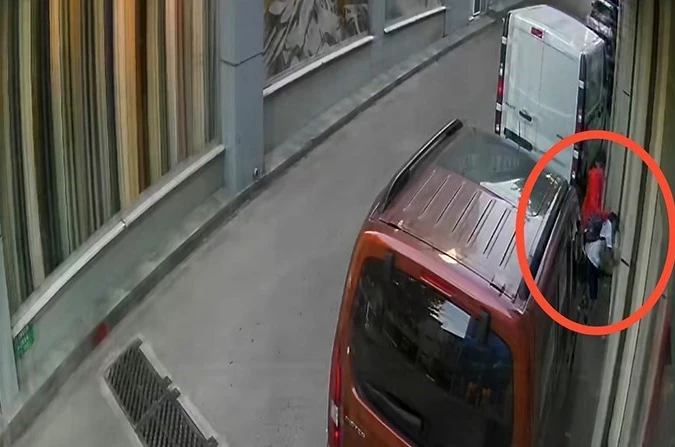 Akran zorbalığı kameraya böyle yansıdı