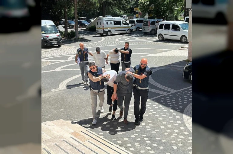 Akşehir'de ki uyuşturucu operasyonunda 4 kişi tutuklandı