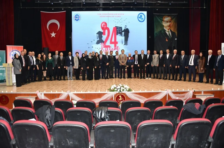 Akşehir'de Öğretmenler Günü etkinlikleri