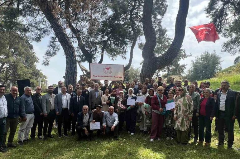 Aksu’da 19’u kadın 47 kursiyere "Sürü Yönetimi Elemanı" sertifikası verildi