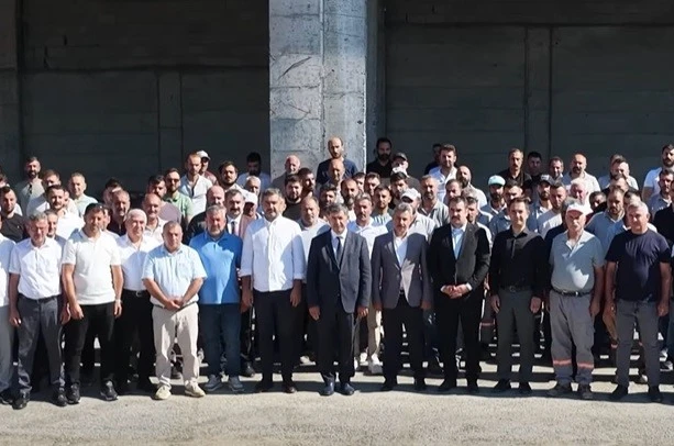 Aksun, Fen İşleri çalışanlarıyla bir araya geldi