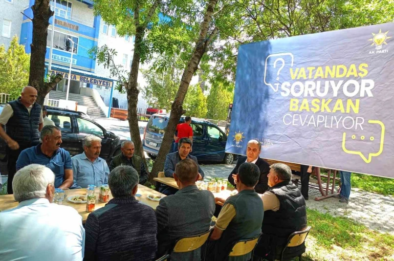 Akyaka’da halkla buluşma: Başkan Ergüder Toptaş vatandaşların sorularını tek tek yanıtladı