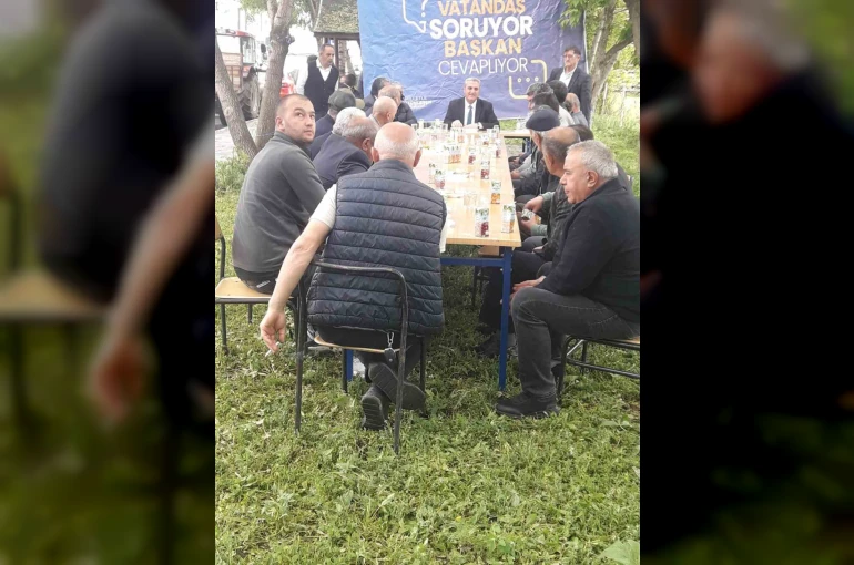 Akyaka’da "Vatandaş Soruyor, Başkan Cevaplıyor" buluşması yoğun ilgi gördü
