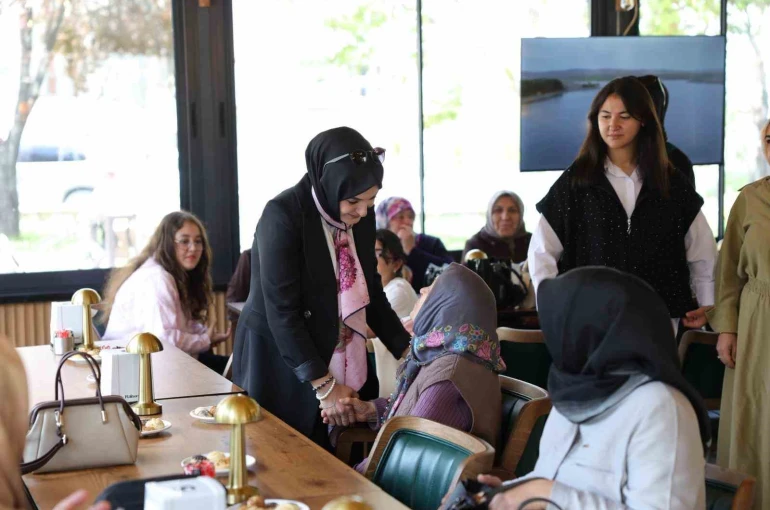 Alaca’da Anneler Günü’nde anlamlı buluşma