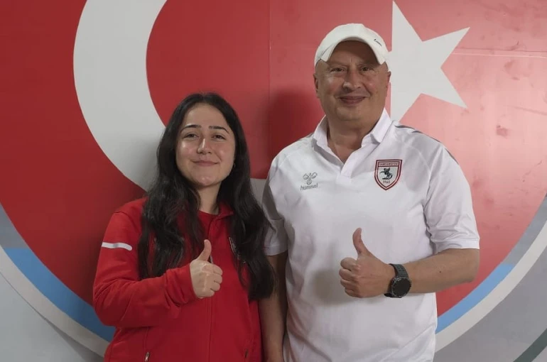 Alaçam’dan Torino’ya: Selma Kalanç milli formayla zirve peşinde 