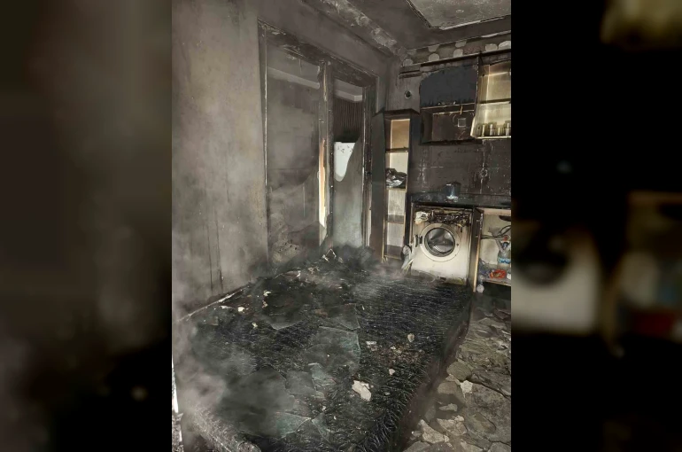 Alanya’da apartman dairesinde yangın korkuttu