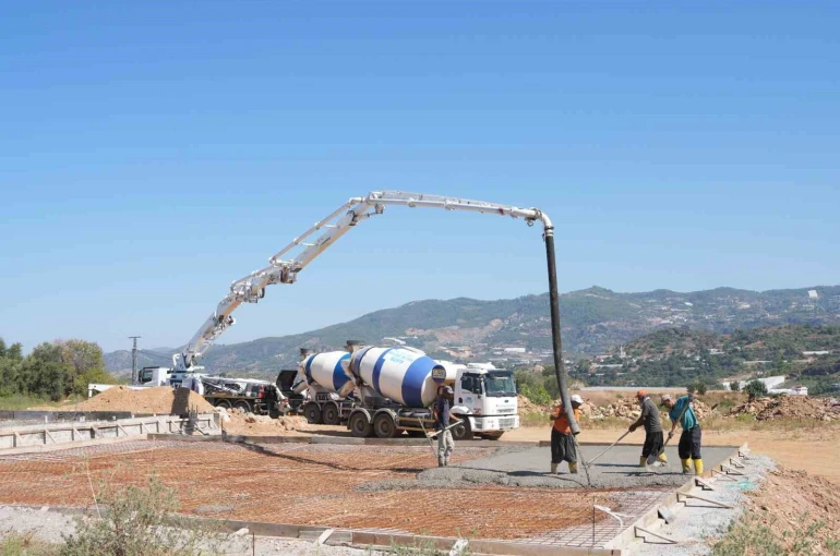 Alanya’da çok amaçlı yaşam alanı’nın temeli atıldı