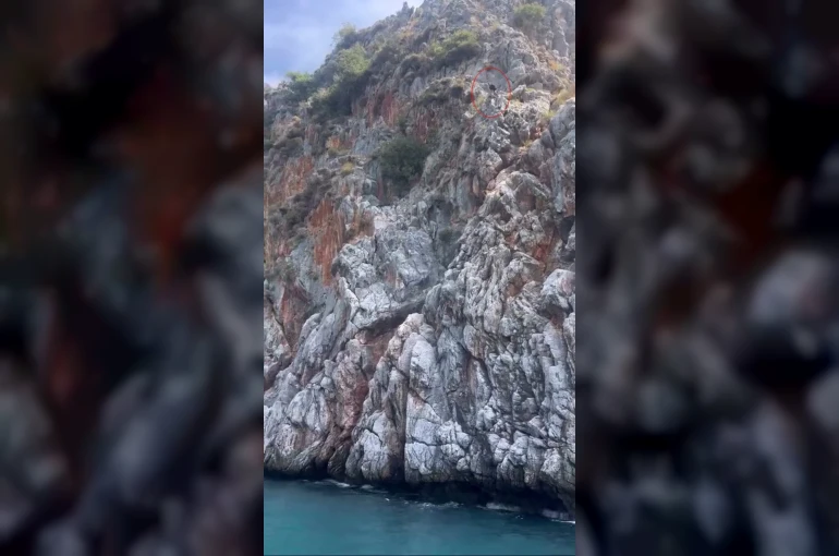 Alanya’da denize ölümüne atlayış