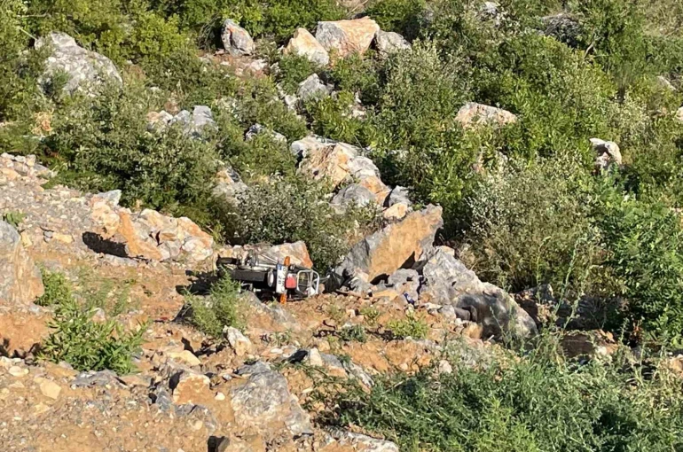 Alanya’da motosiklet uçuruma yuvarlandı: 1 ölü, 1 yaralı 