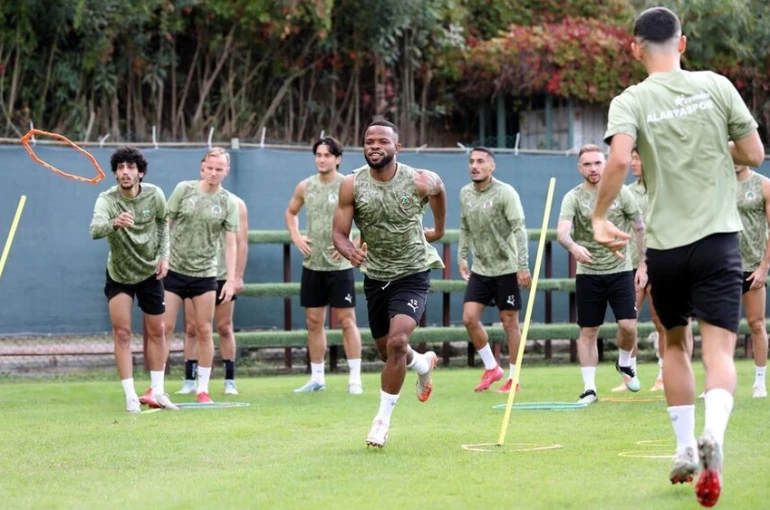 Alanyaspor, Trabzonspor maçı hazırlıklarını tamamladı
