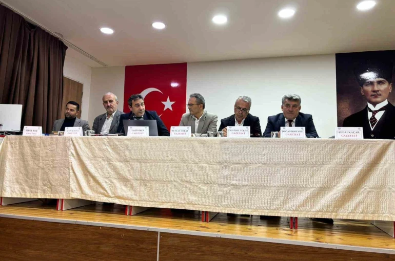 Alaplı’da gazeteciler öğrencilerle buluştu