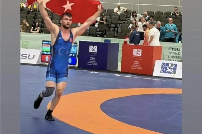 Alaplı’lı Alperen Atar dünya şampiyonu oldu
