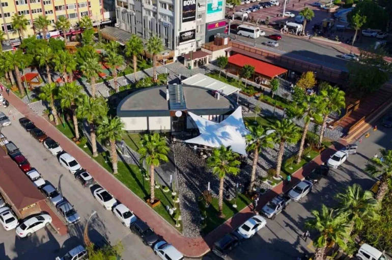 ALBEST Meydan Kafe, bir ayda 37 bin ziyaretçi ağırladı
