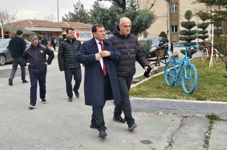 Ali İhsan Kabakcı incelemelerini sürdürüyor