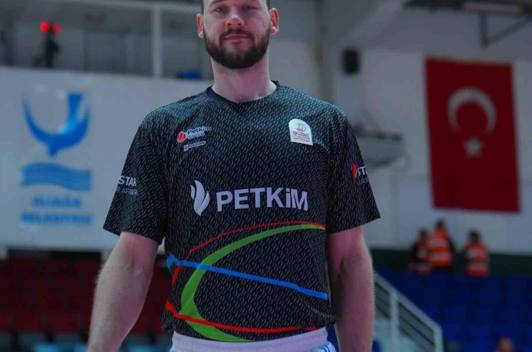 Aliağa Petkimspor’da Martynas Sajus ile yollar ayrıldı
