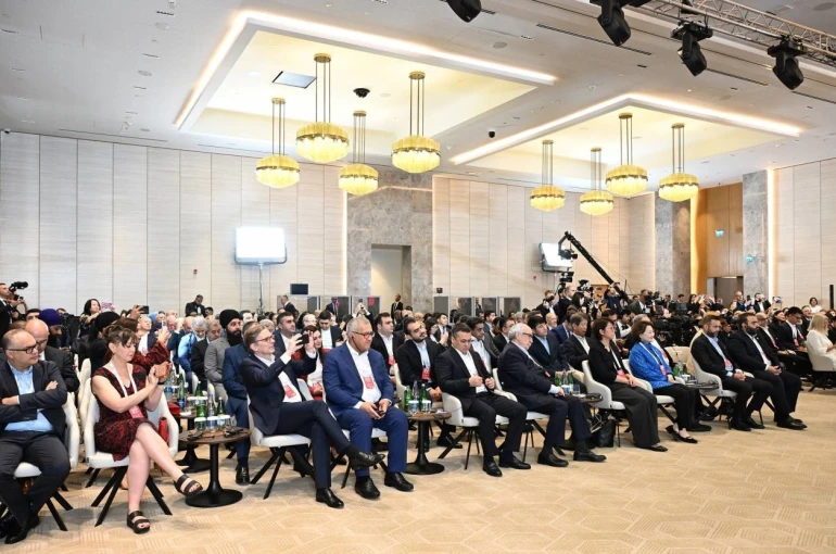 Aliyev: "Türkiye ile Azerbaycan’ın ilişkisi komşuları tarafından örnek alınmalıdır"