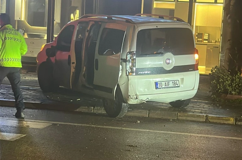 Alkollü kadın sürücü tutuklandı, 2 kız çocuğu yetim kaldı