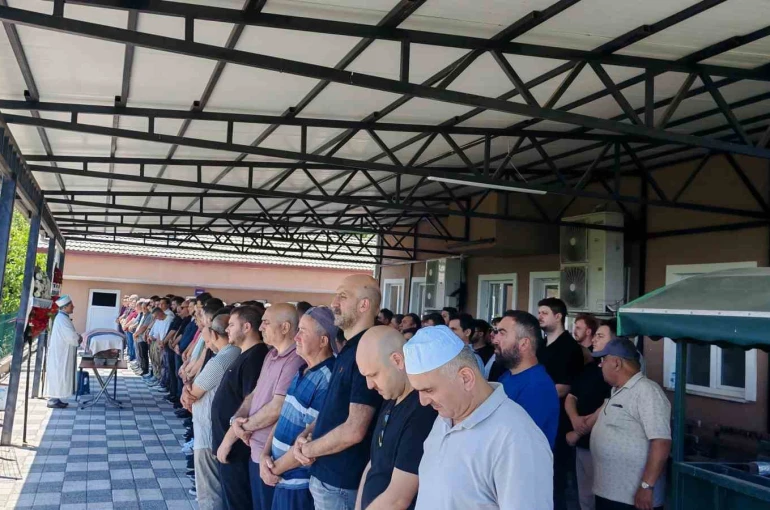 Alper Başören gözyaşları arasında son yolculuğuna uğurlandı