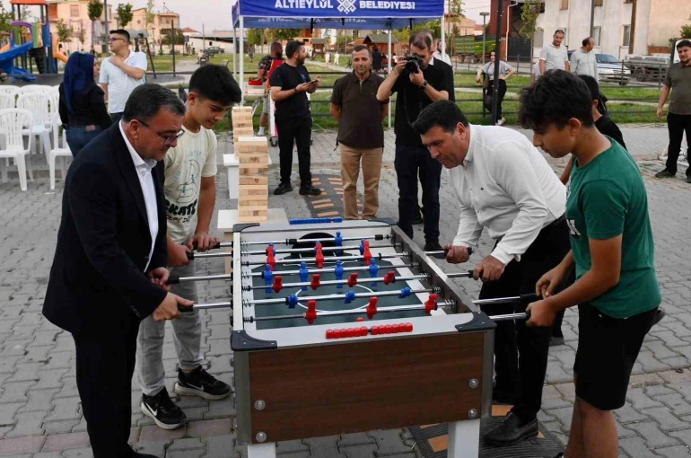Altıeylül’ de kırsal mahalleler yaz akşamlarında şenleniyor