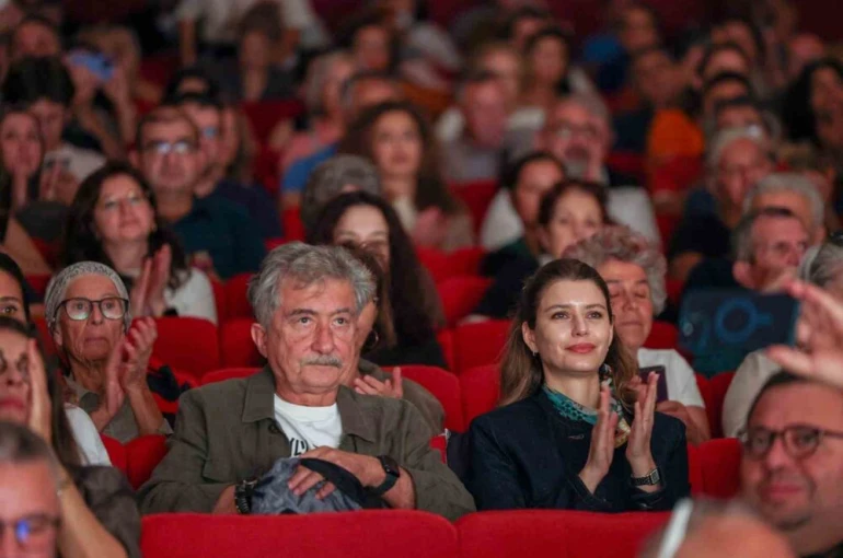 Altın Portakal’da beyazperdeye, hayatta kalma hikâyeleri yansıdı
