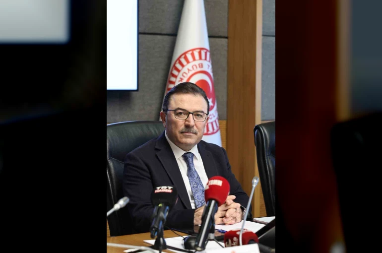 Altınok’tan kongre binası açıklaması; "Milli hafızanın simgesi Erzurum Kongre Binası geleceğe emin adımlarla taşınıyor"