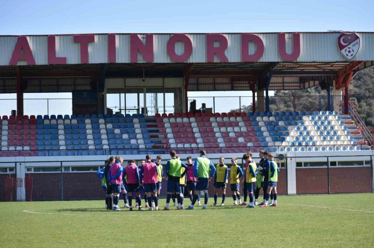 Altınordu ligden çekildi