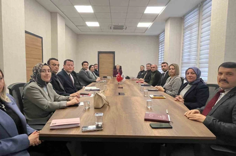 Altıntaş’ta İlçe İdare Şube Başkanları Toplantısı yapıldı