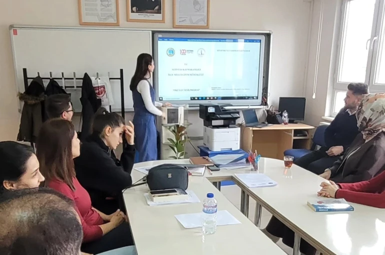 Altıntaş’ta "Okuyan Nesil" projesi tanıtıldı