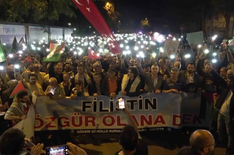 Amasya’da 5 binden fazla kişinin katılımıyla Filistin’e destek yürüyüşü düzenlendi